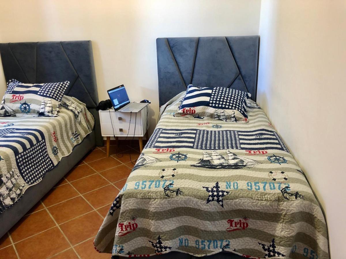 Brand New Beautiful Vacation House - Family Only 卡博尼格洛 外观 照片